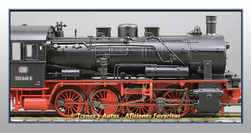 Locomotora vapor con ténder Serie BR-55 - DB